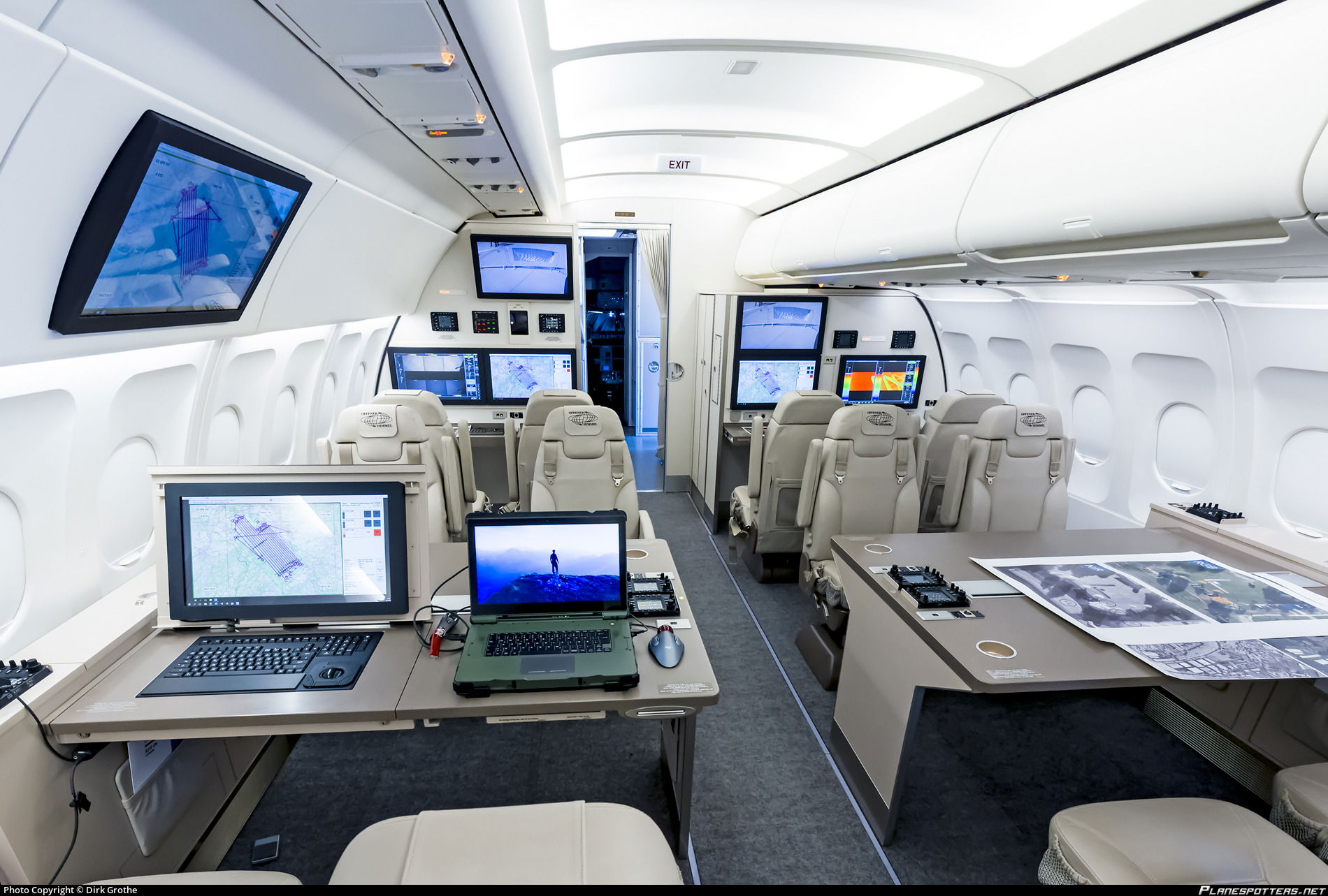 1830 एनएम अधिकतम रेंज 139 अधिकतम क्षमता 636 घन फीट अधिकतम सामान