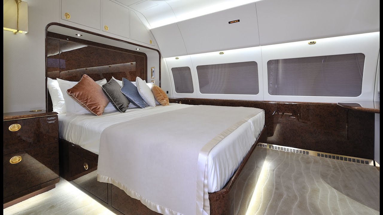 1830 एनएम अधिकतम रेंज 139 अधिकतम क्षमता 636 घन फीट अधिकतम सामान