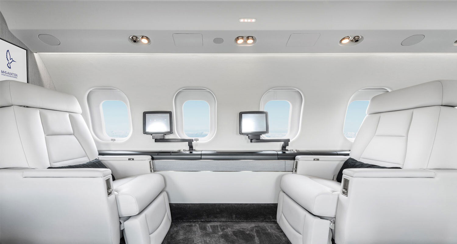 11,000km Max Range 12-14 Max Capacity 195cu Max Baggage