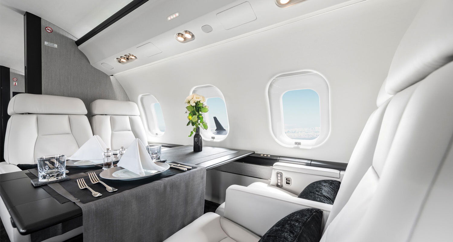 11,000km Max Range 12-14 Max Capacity 195cu Max Baggage