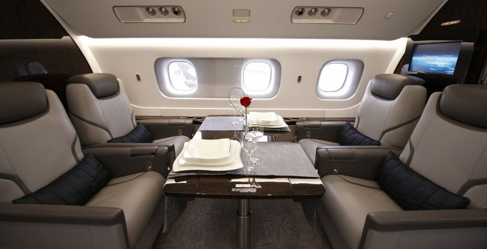 472 عقدة سرعة الرحلة 4600 نانومتر المدى الأقصى 19 السعة القصوى 443 متر مكعب الحد الأقصى للأمتعة