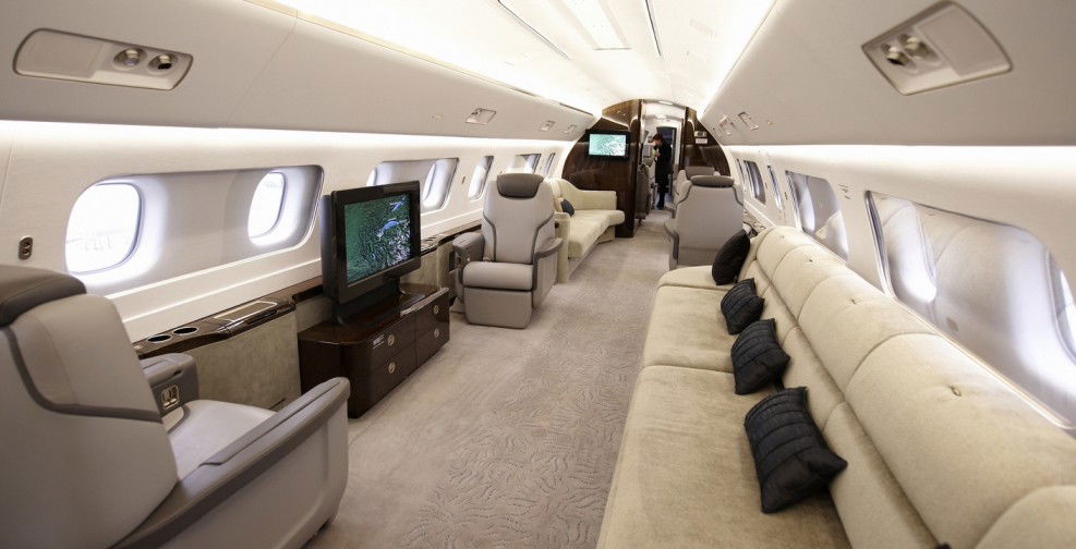 472 عقدة سرعة الرحلة 4600 نانومتر المدى الأقصى 19 السعة القصوى 443 متر مكعب الحد الأقصى للأمتعة