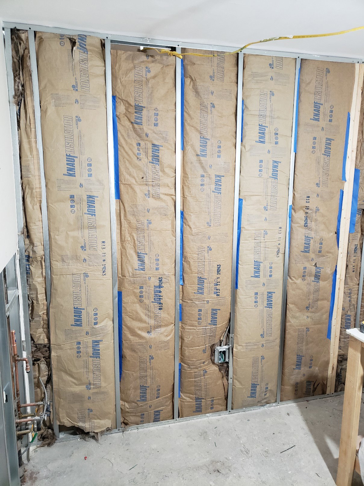 천장 및 벽 작업