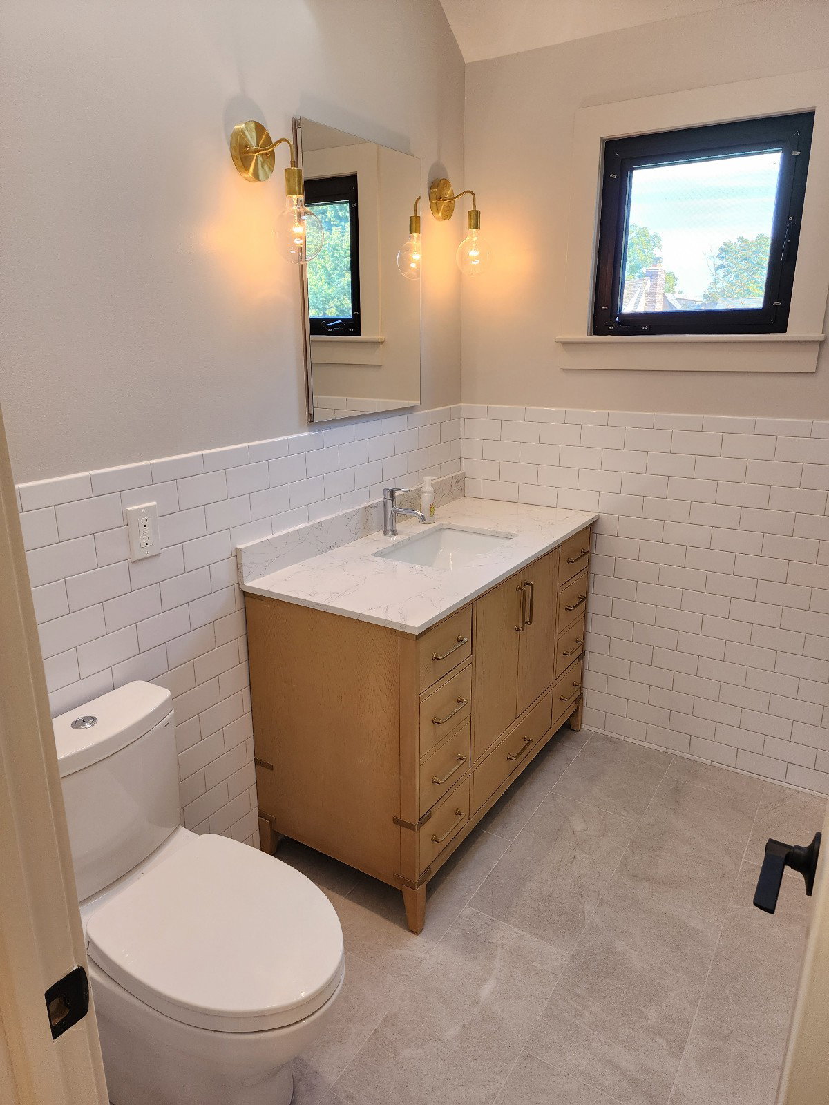 주방, 욕실 및 전문 사무실