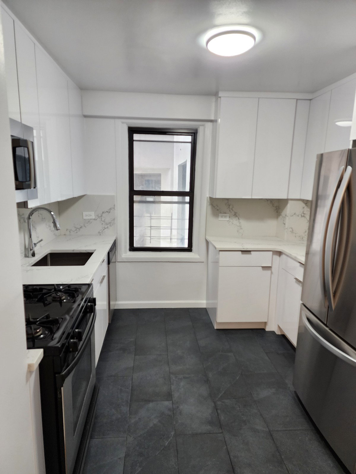 맨해튼 | 베이사이드 | 작은 목 | 홍조