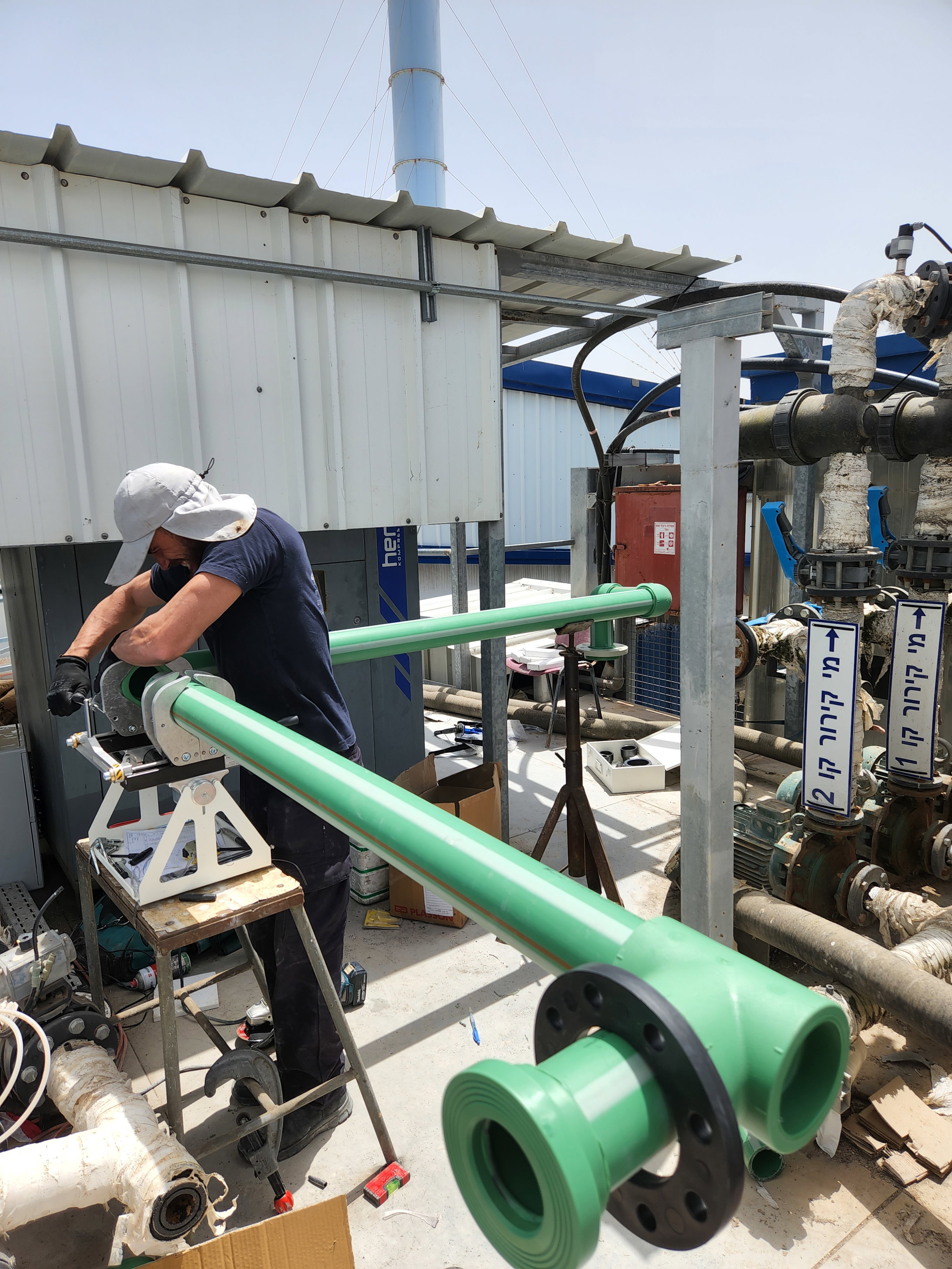 Herstellung und Installation von PPR-Rohrleitungen einschließlich Pumpen