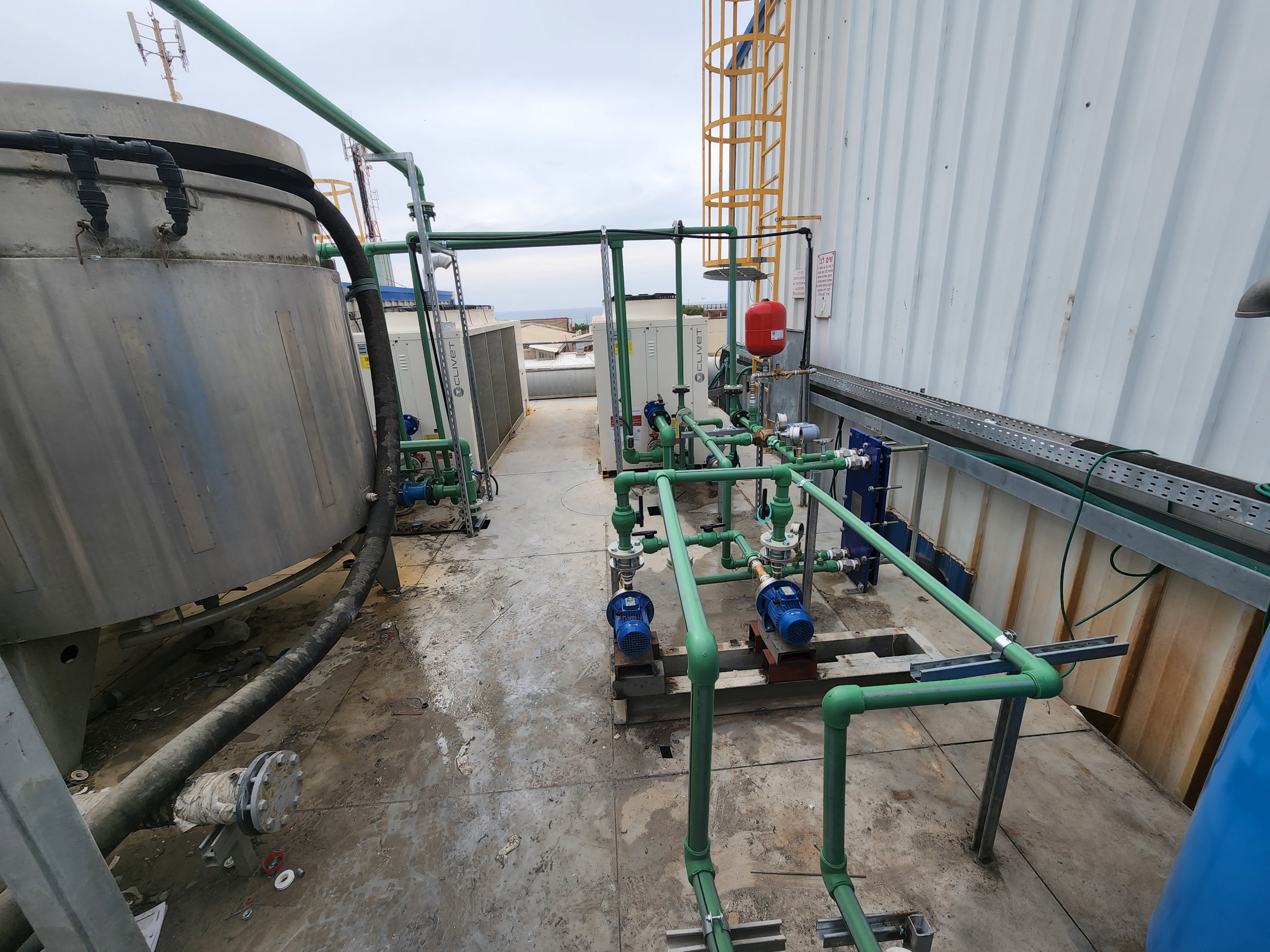 Herstellung und Installation von PPR-Rohrleitungen einschließlich Pumpen