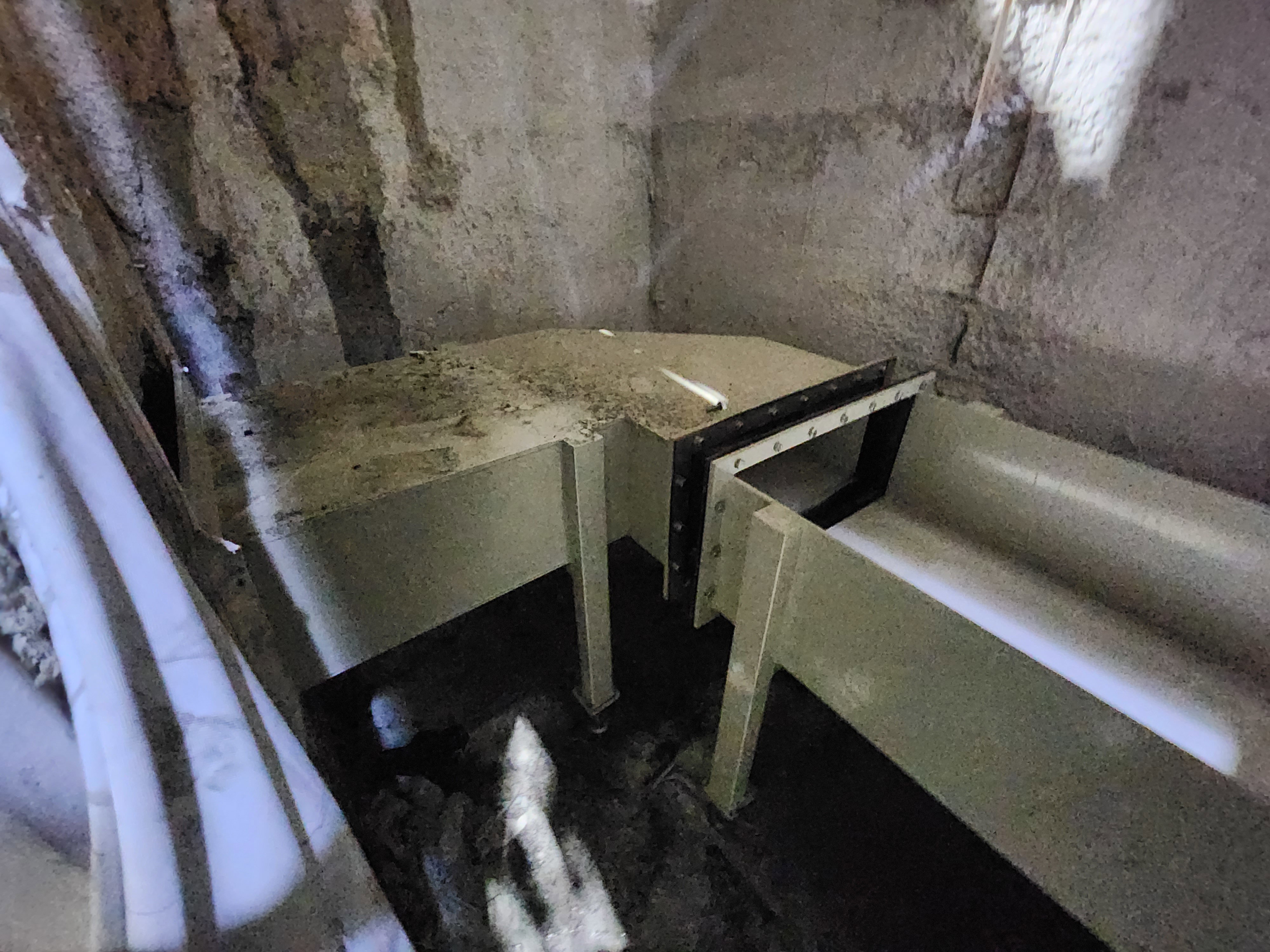 Förderbandfertigung nach Entwurf inklusive Montage und Lieferung und Einbau von PP-Kanälen