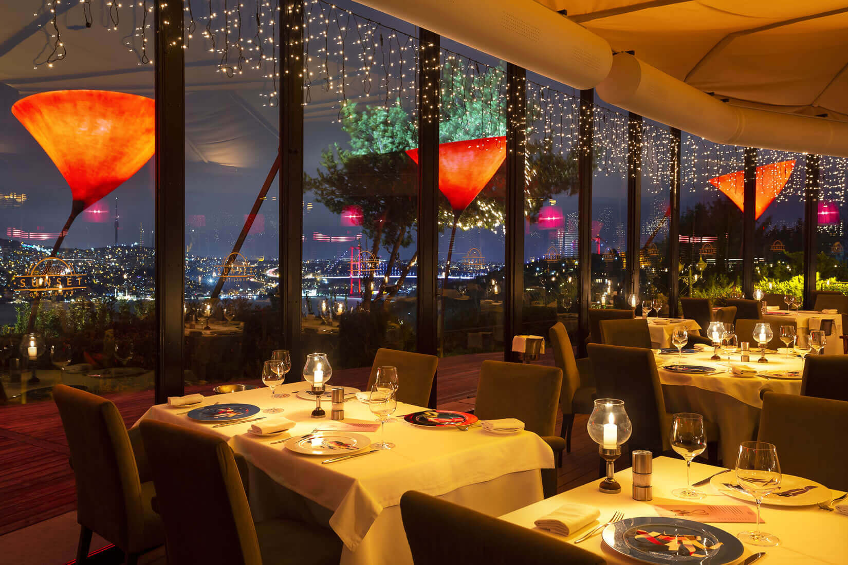 Wanna Have A Fine Dining Experience: 3 Best Luxury Restaurants In ...