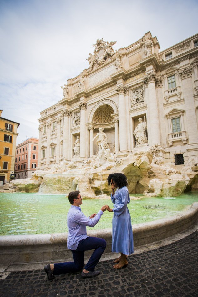 surprise proposal at trevi fountain