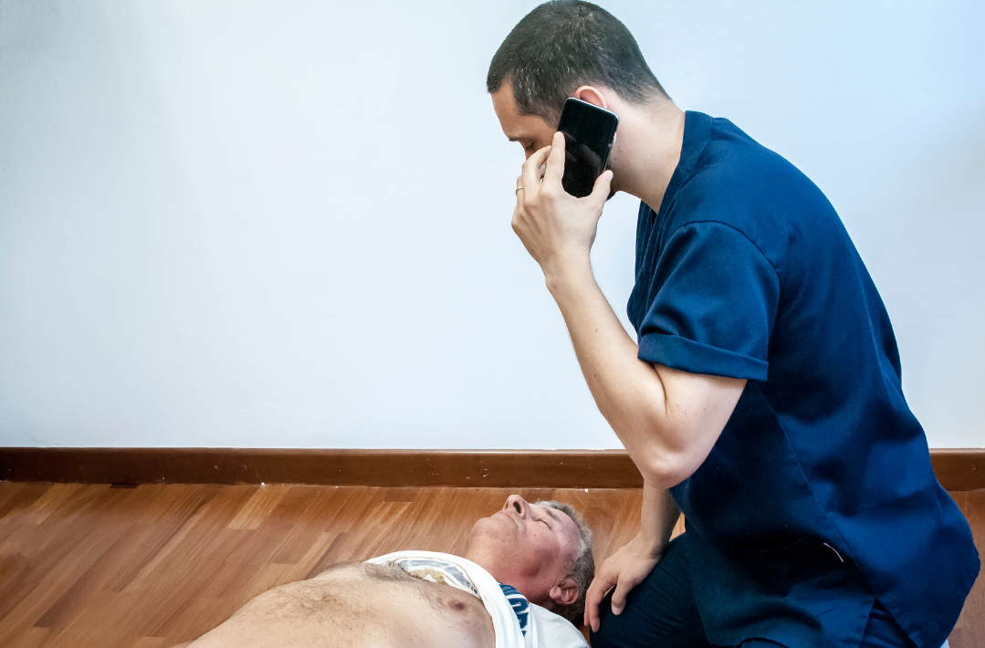 Sendfor Help First Aid Step 3 - Send for Help - The First Aid Training Guy