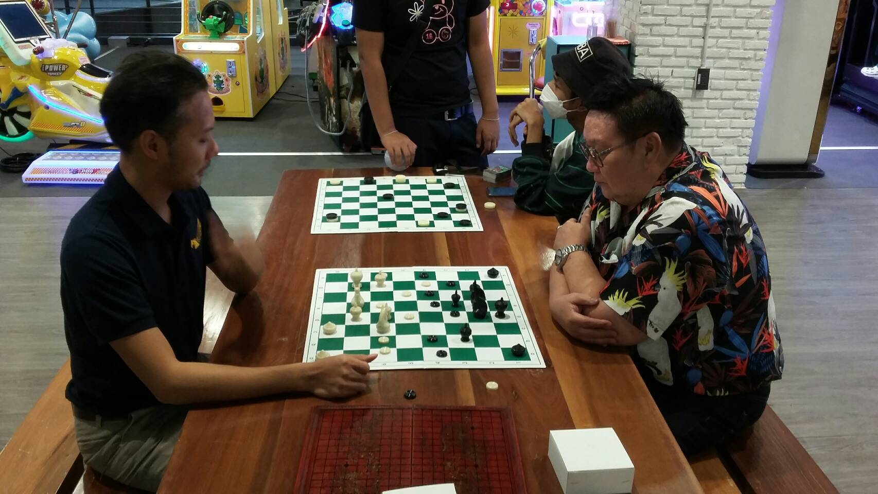 Chess Classes and free playing area