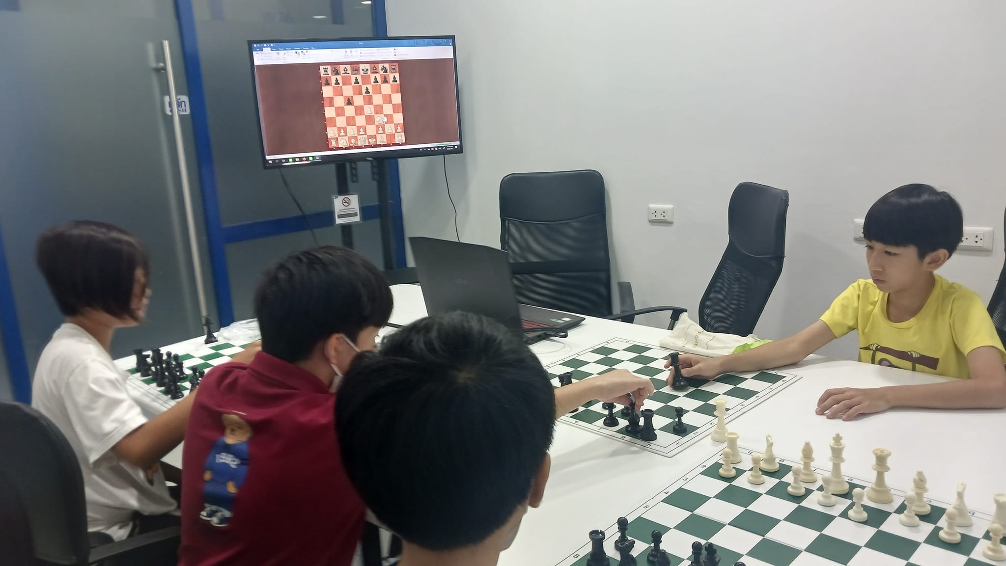 Chess Classes and free playing area