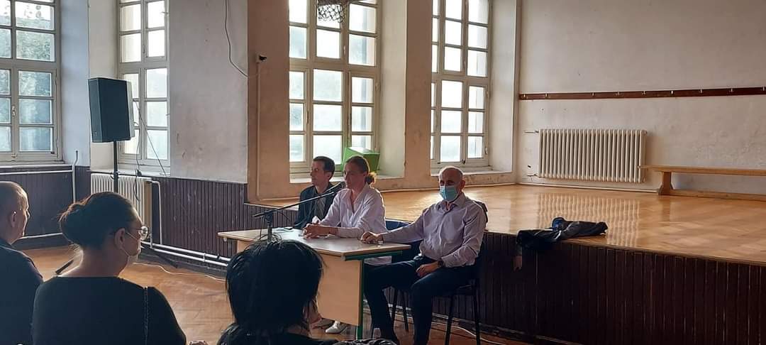 Мы польщены появлением в качестве гостя поэтессы Милицы Бакрач.