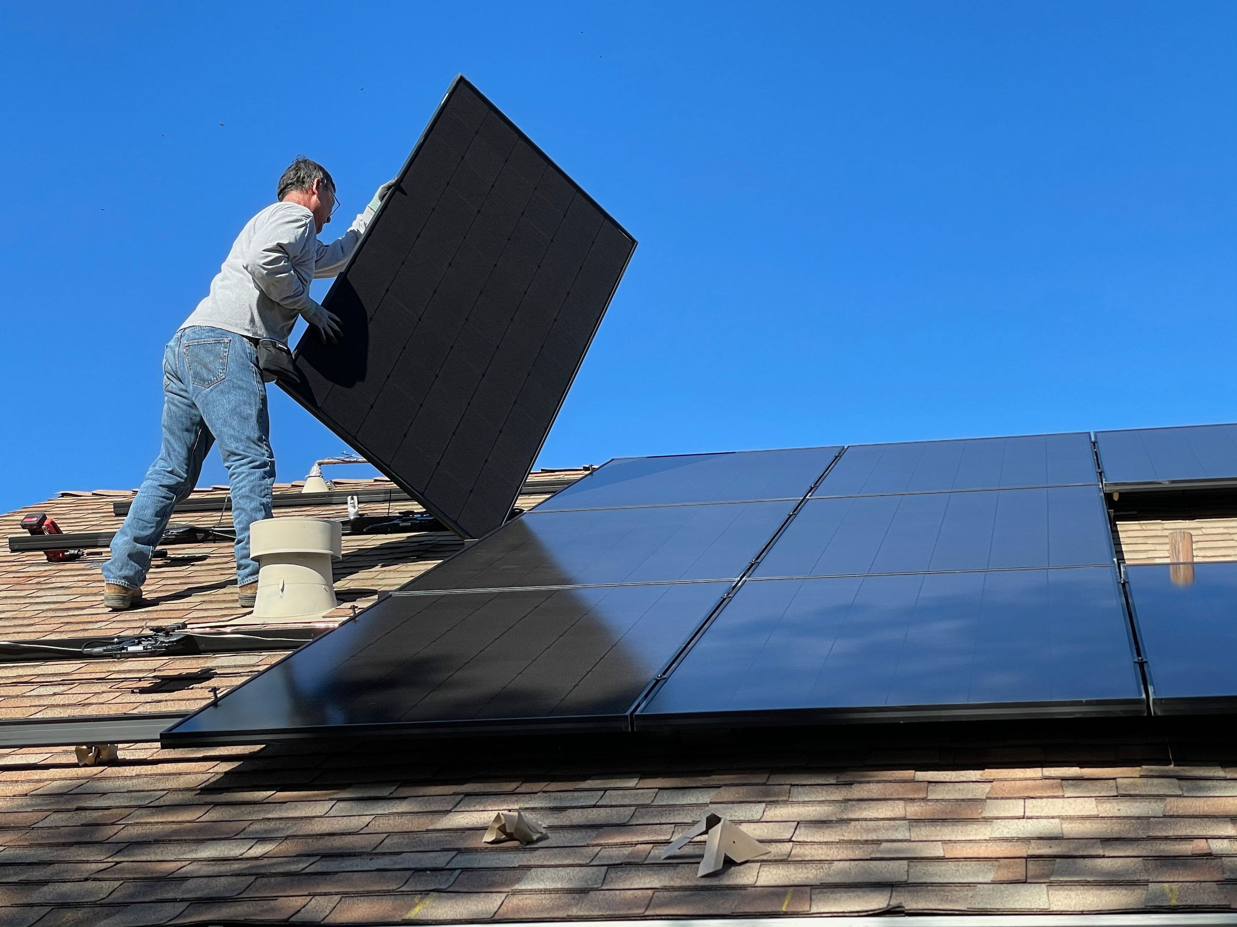 can-you-take-solar-panels-with-you-when-you-move