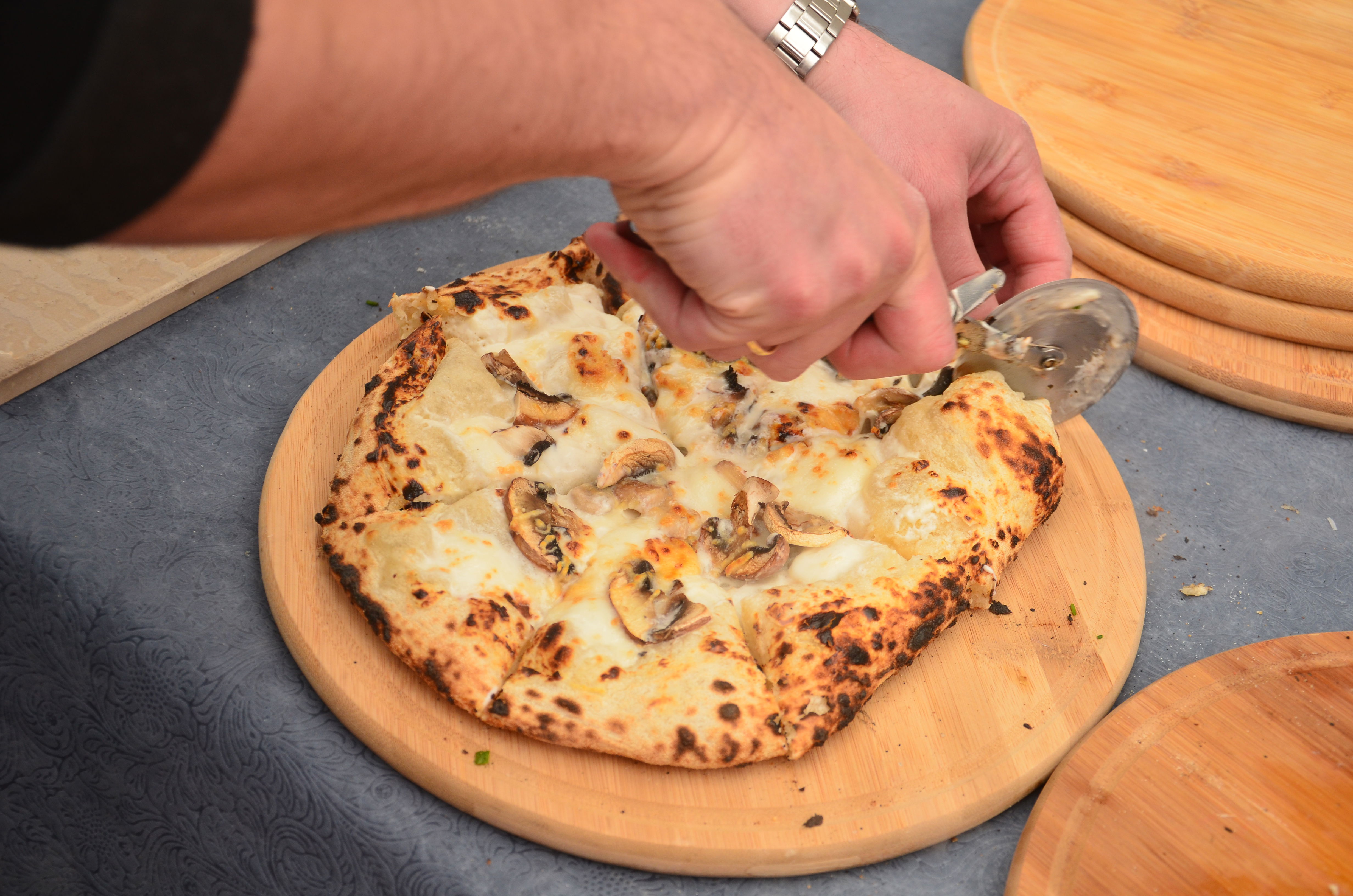 Праздник пиццы из печи