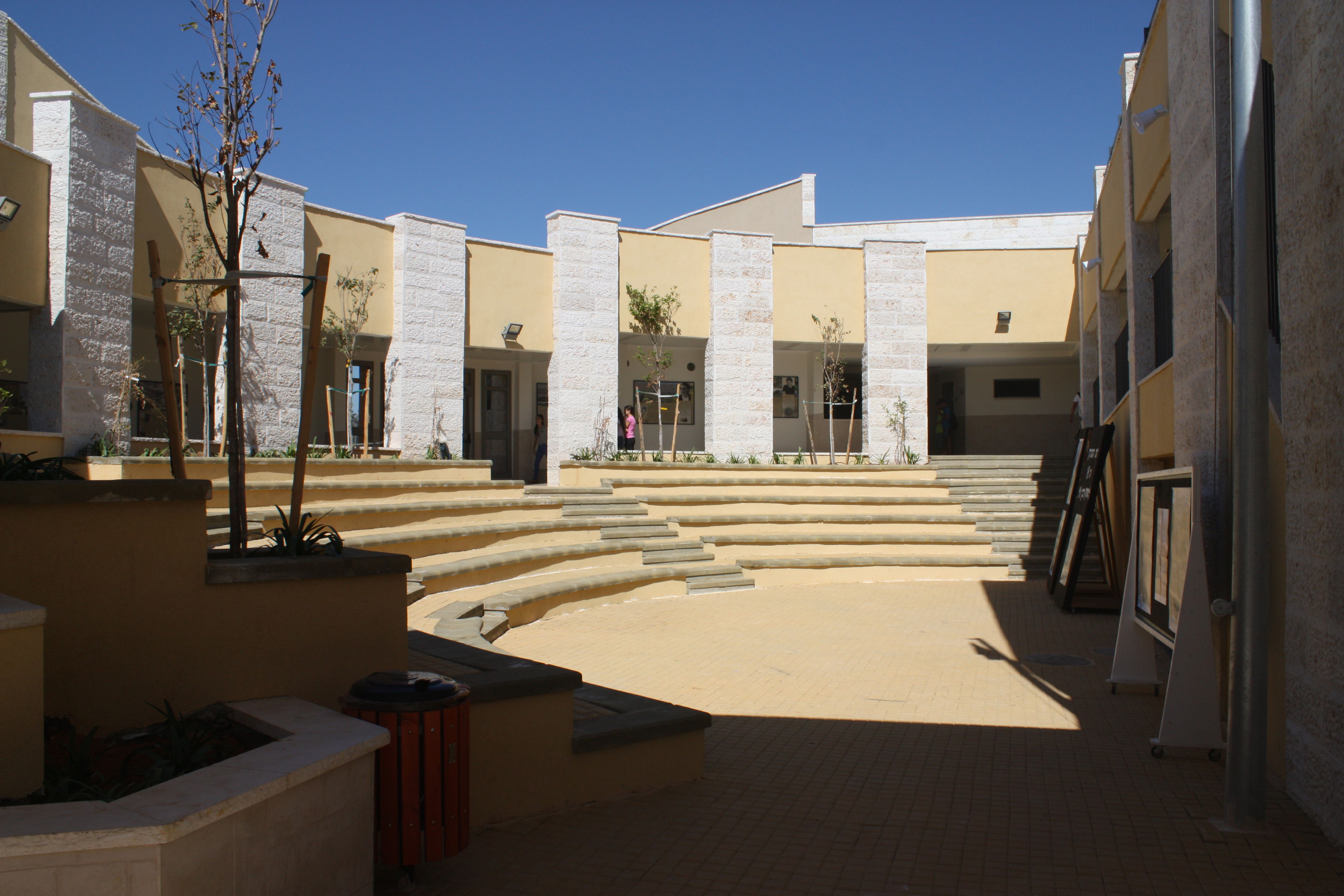 Lavona - middle school