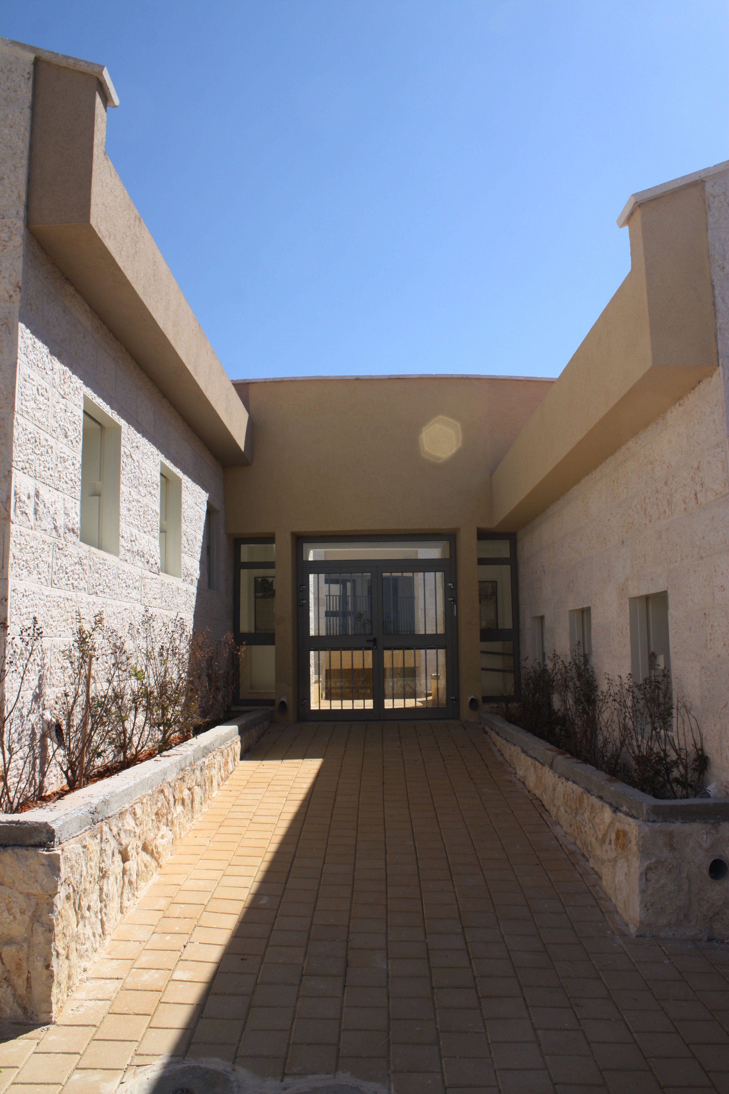 Lavona - middle school