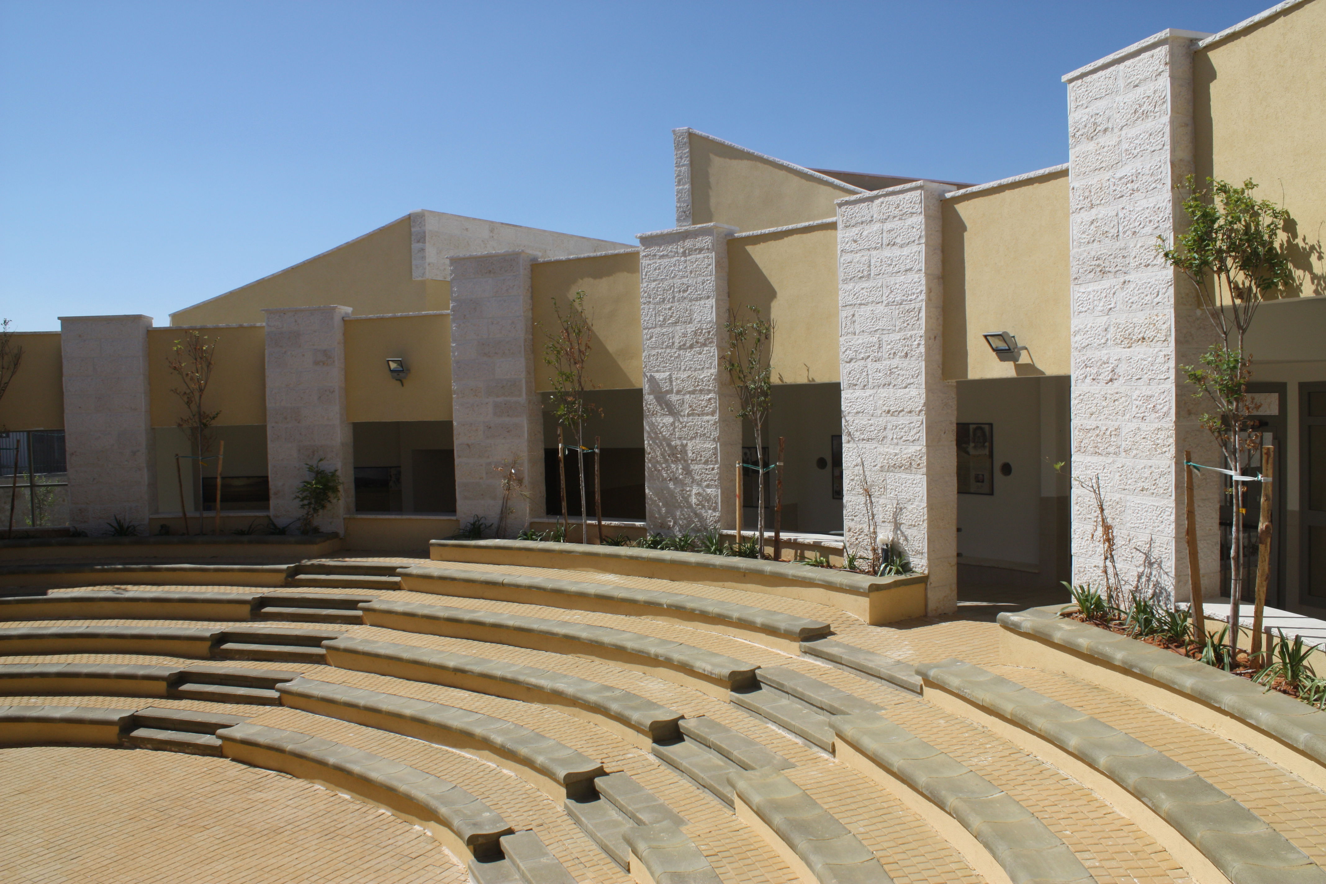 Lavona - middle school