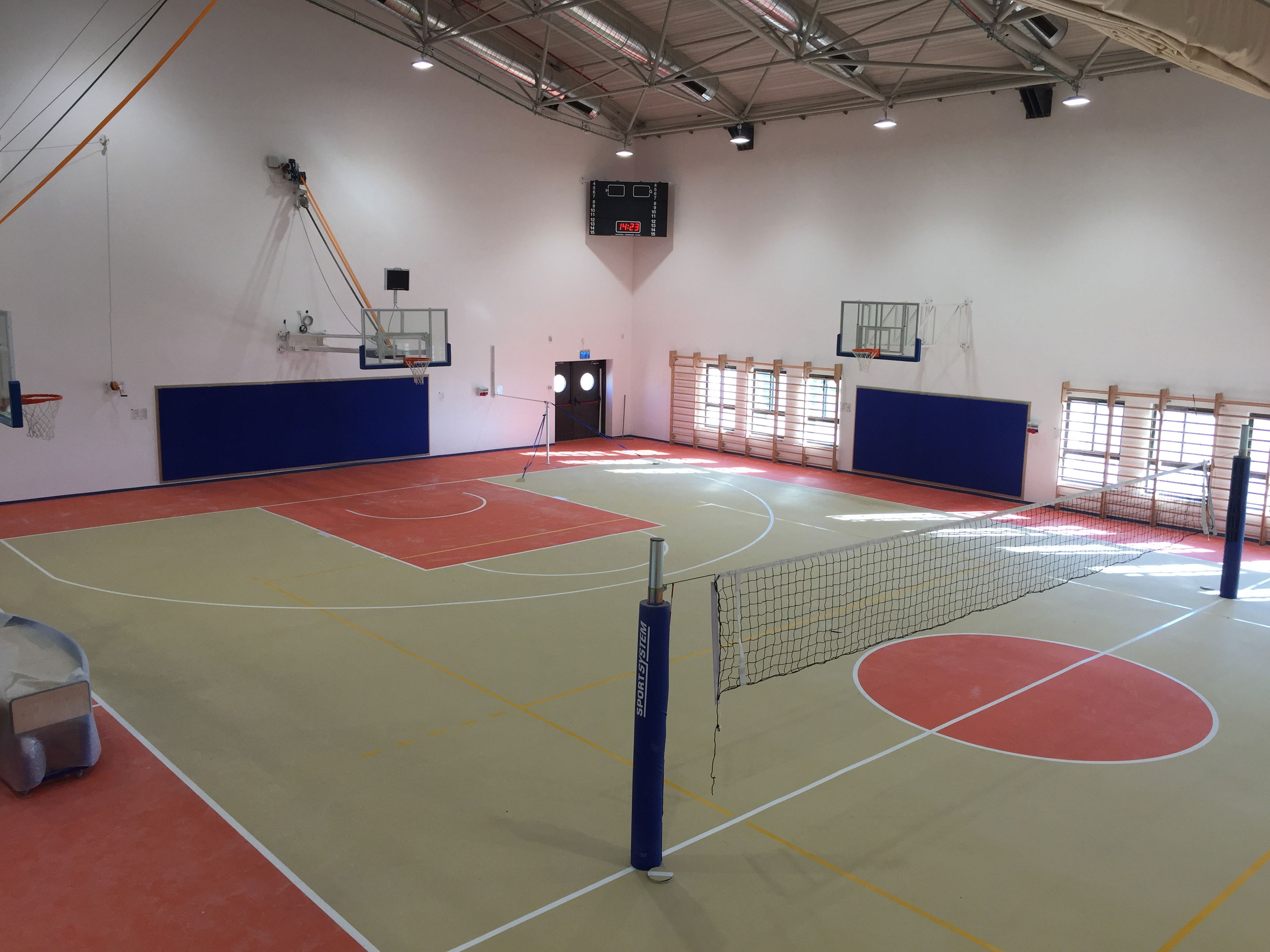 Strings - sports and culture hall