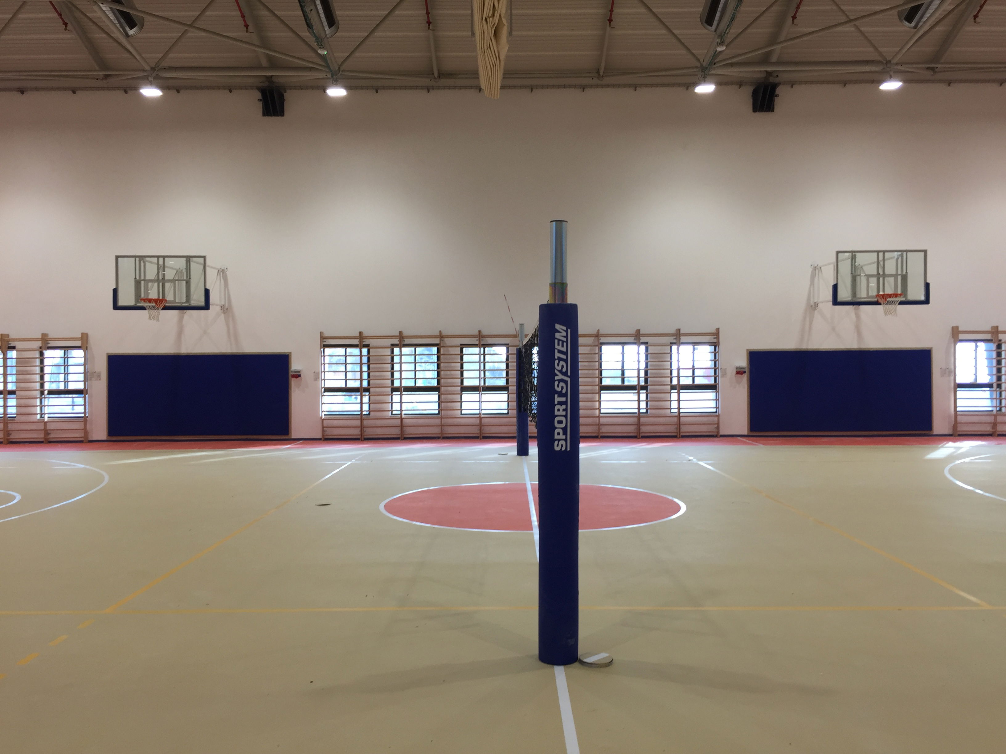 Strings - sports and culture hall