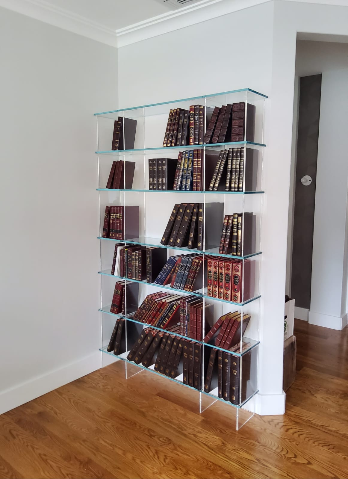 כוננית זכוכית UltraClear