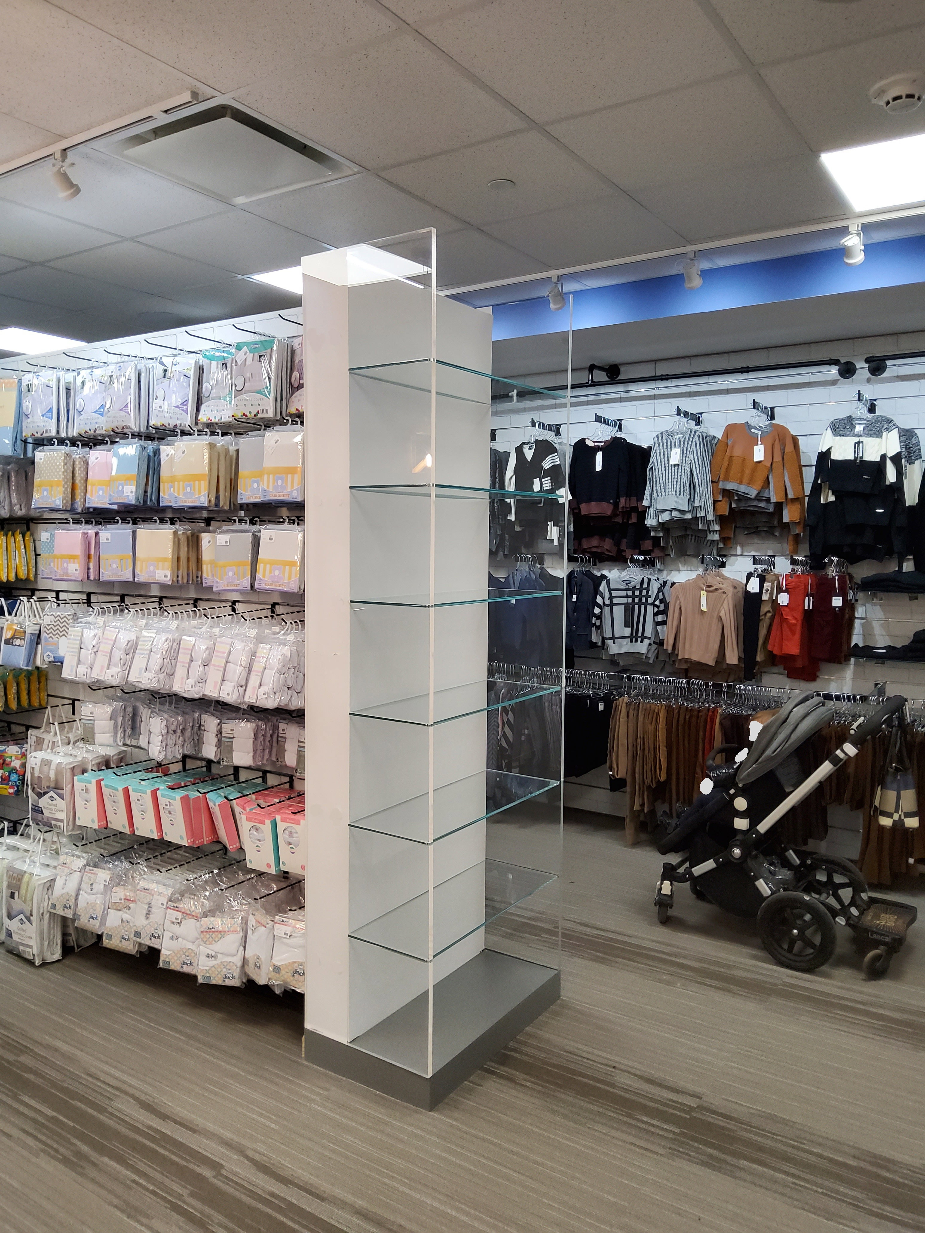 מדפי זכוכית בהתאמה אישית