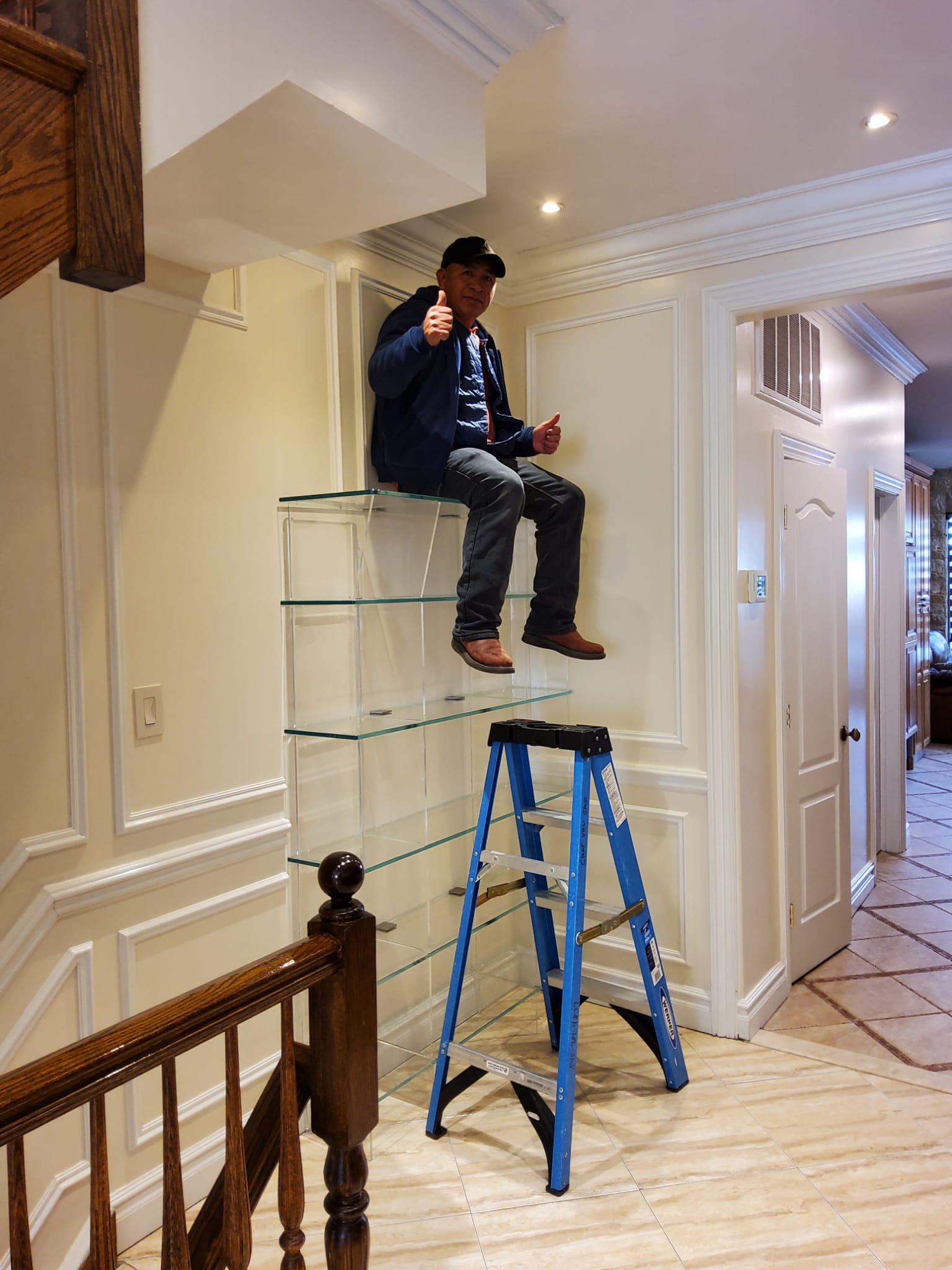 כוננית זכוכית UltraClear