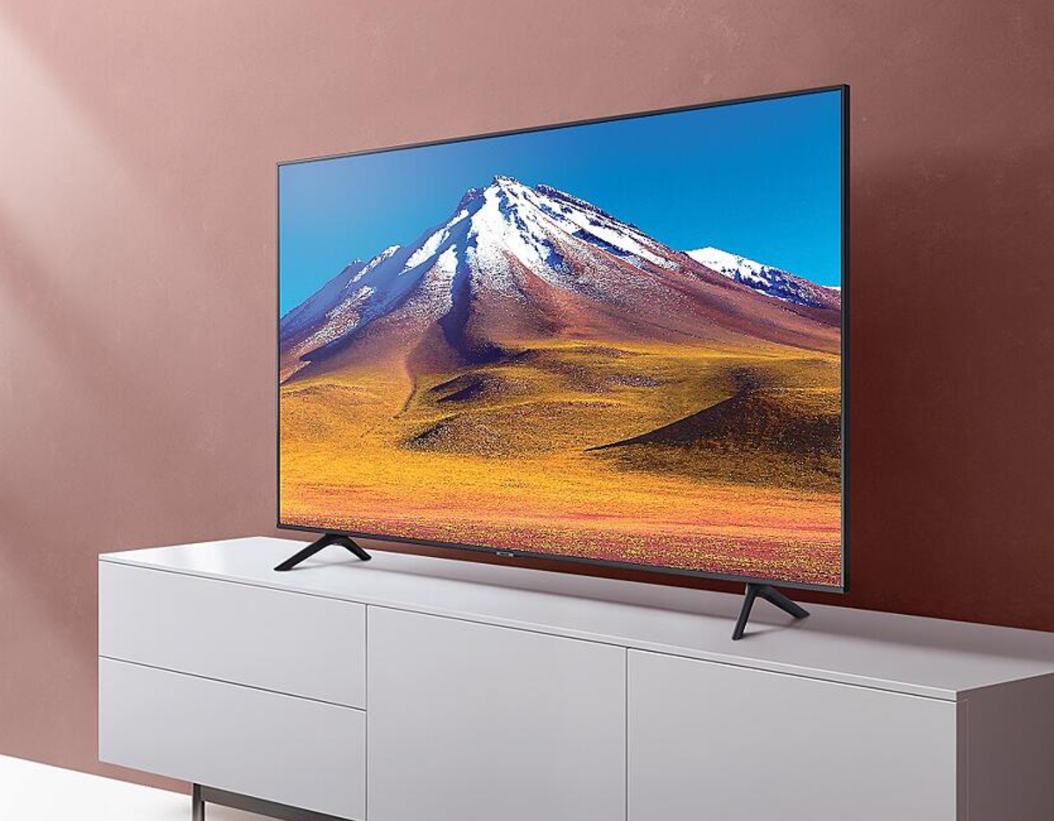 In particular situations, eg. in confined spaces or passageways, instead of a video projector it can be convenient to view images on a large monitor.