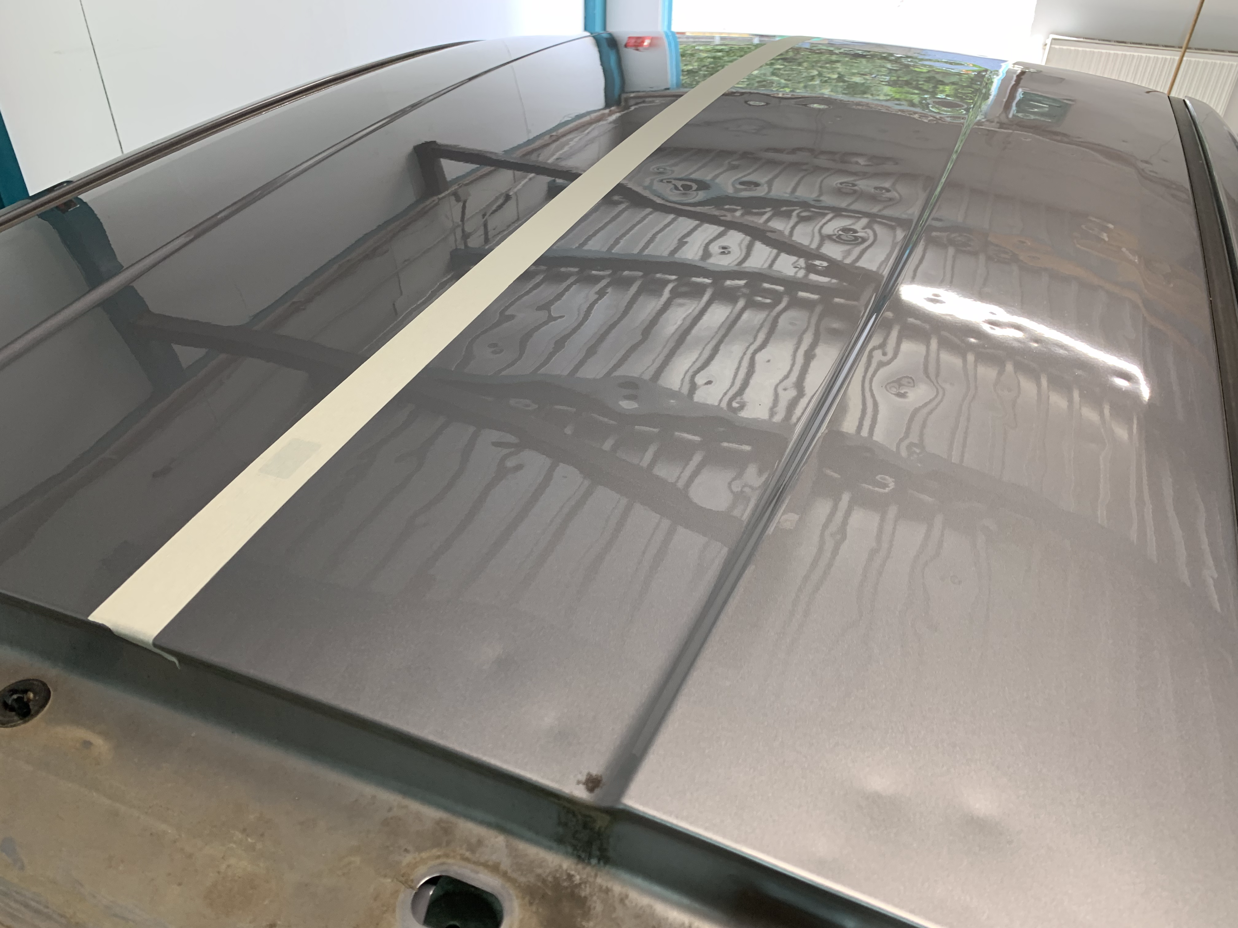 Ice damage and dent repair, without painting, with full insurance administration. Zsolt Banga +36705660991