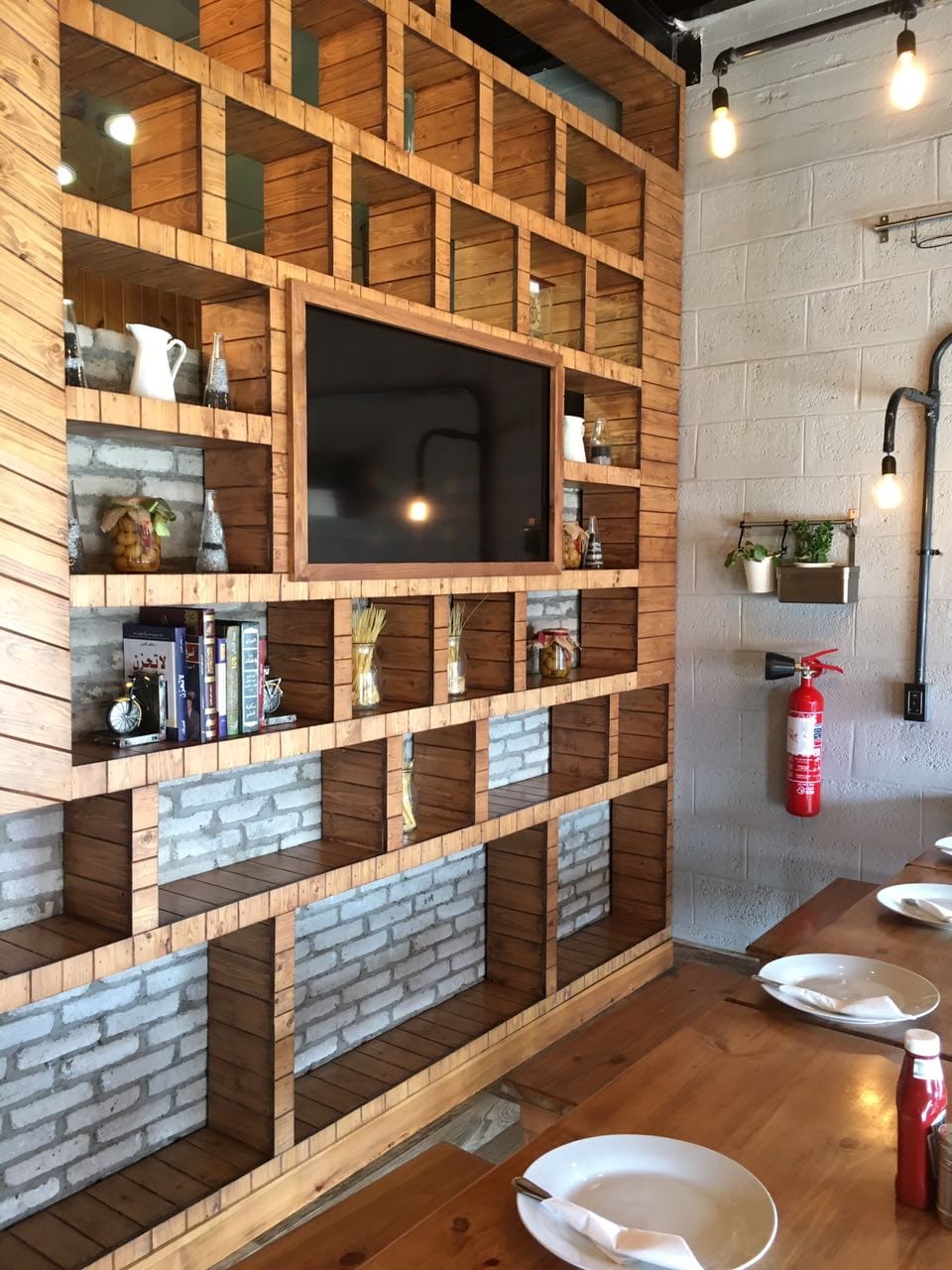 مطعم ليزوان للبيتزا والمعكرونة