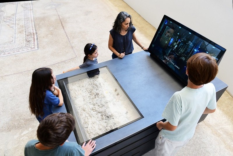 מוזיאון הפסיפס בלוד יהיה פתוח חינם בחול המועד סוכות ויארח את תערוכת "זיכרון חומרי", של בוגרי ובוגרות שנקר 