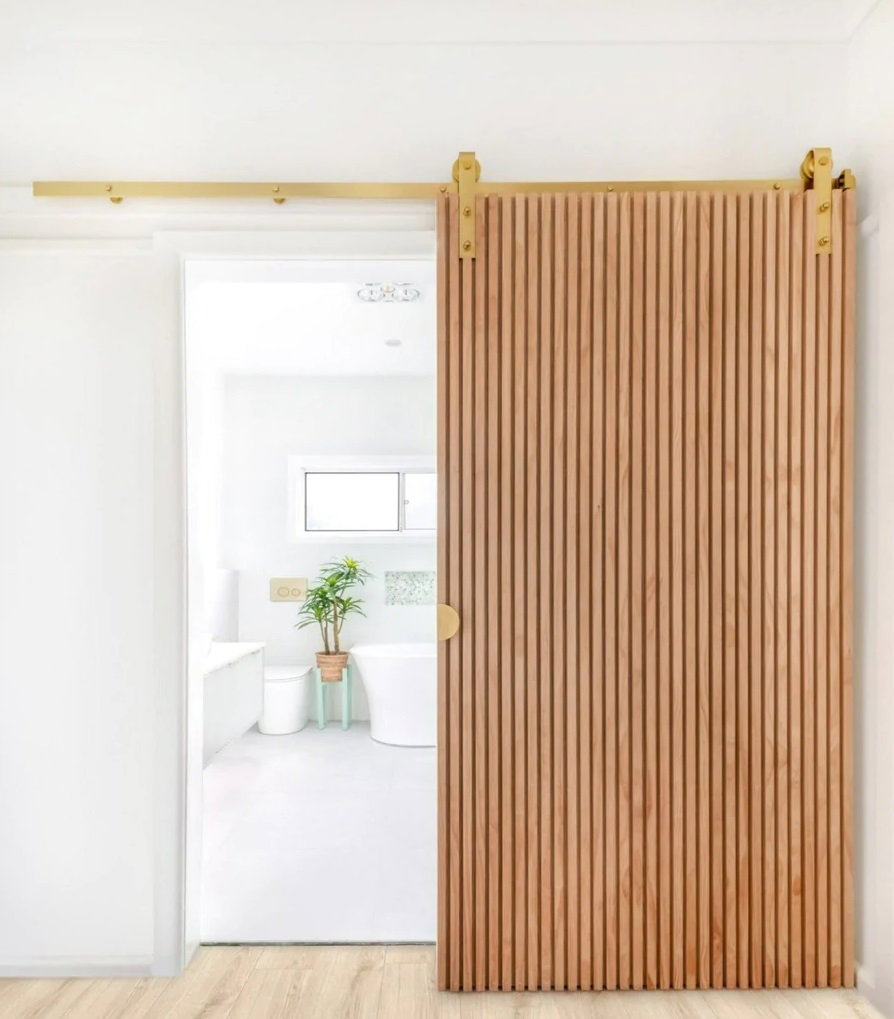 MECHANISM 1 BARN DOOR STYLE