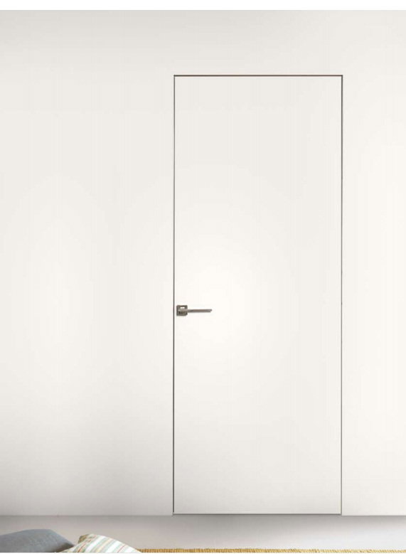 Εσωτερικές πόρτες με κρυφή κάσα αλουμινίου χωνευτή στον τοίχο.