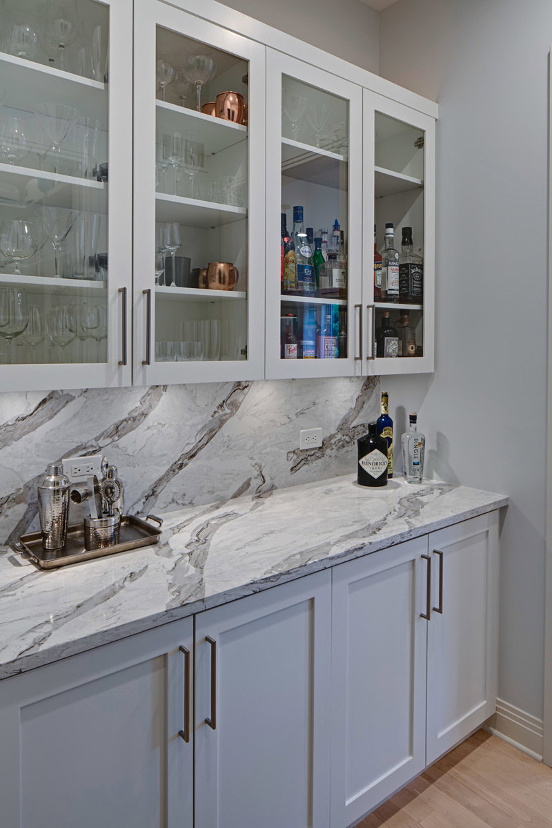 ANMERKUNGEN AUS MARMOR