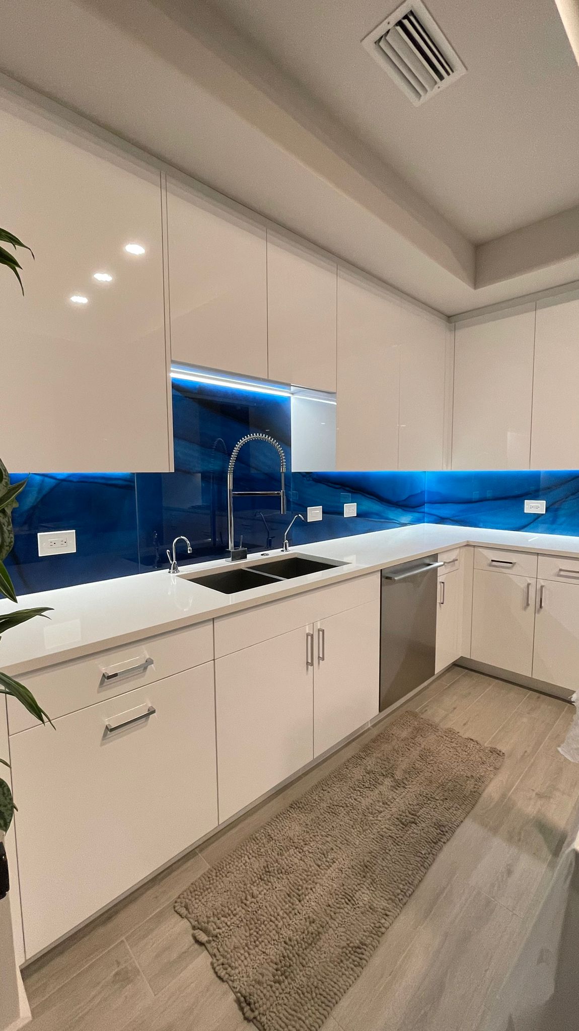 ΑΜΙΓΗ ΧΡΩΜΑΤΑ & ΨΗΦΙΑΚΕΣ ΕΚΤΥΠΩΣΕΙΣ