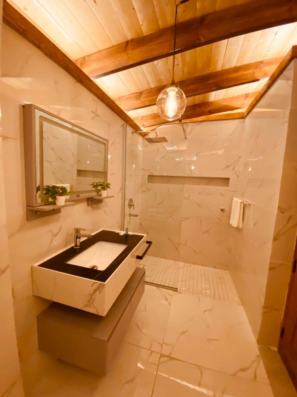 Rustic cottage with garden and pool view