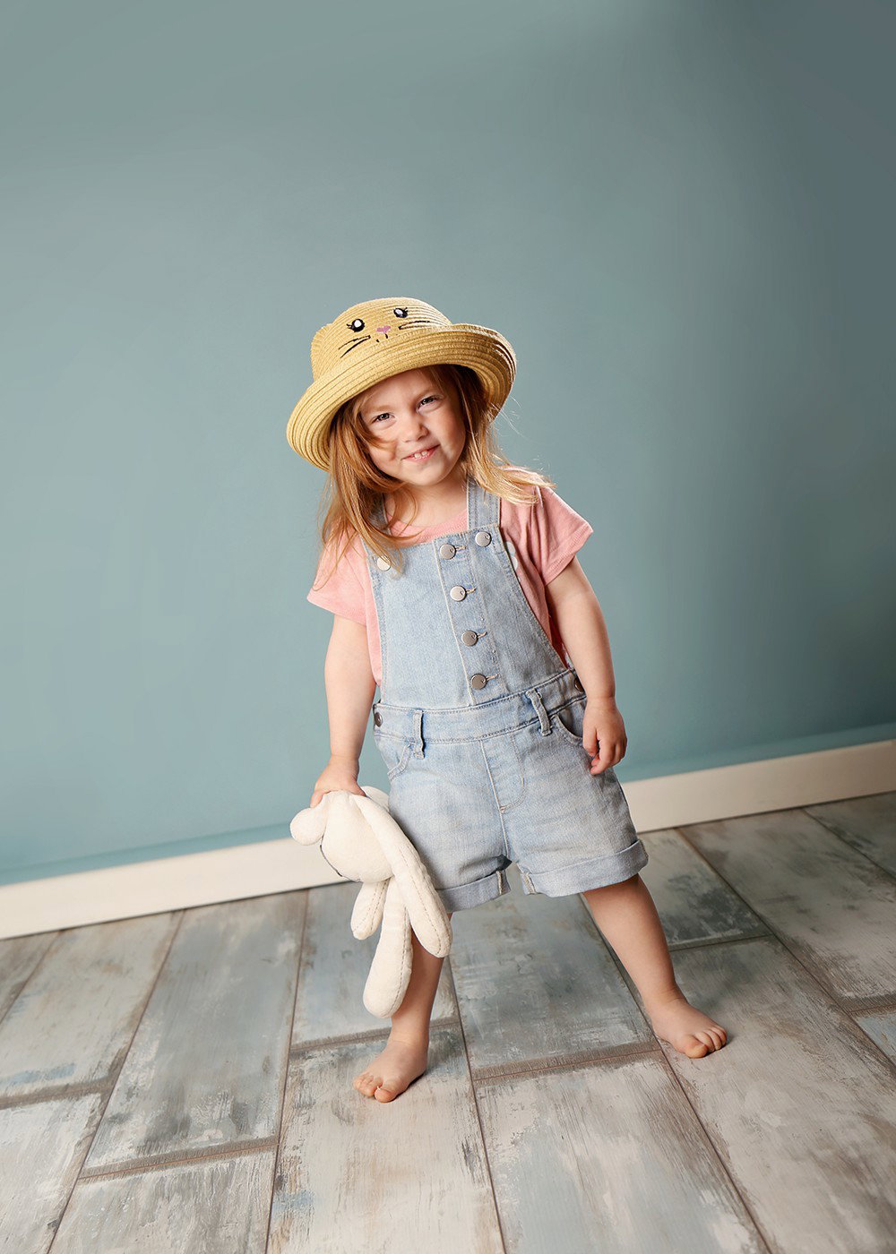 Fun and beautiful moments of childhood and family interaction!