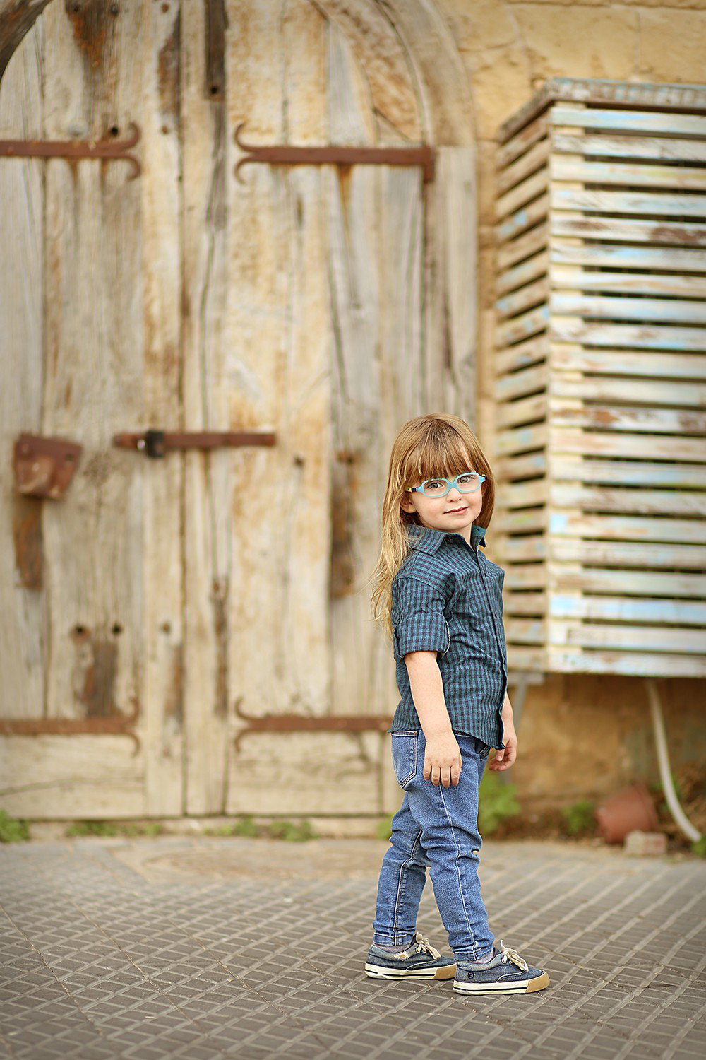 Age 3 how exciting! The moment when the little one turns into a little gerber, is told. And the hair?! At least we will have pictures as a souvenir.