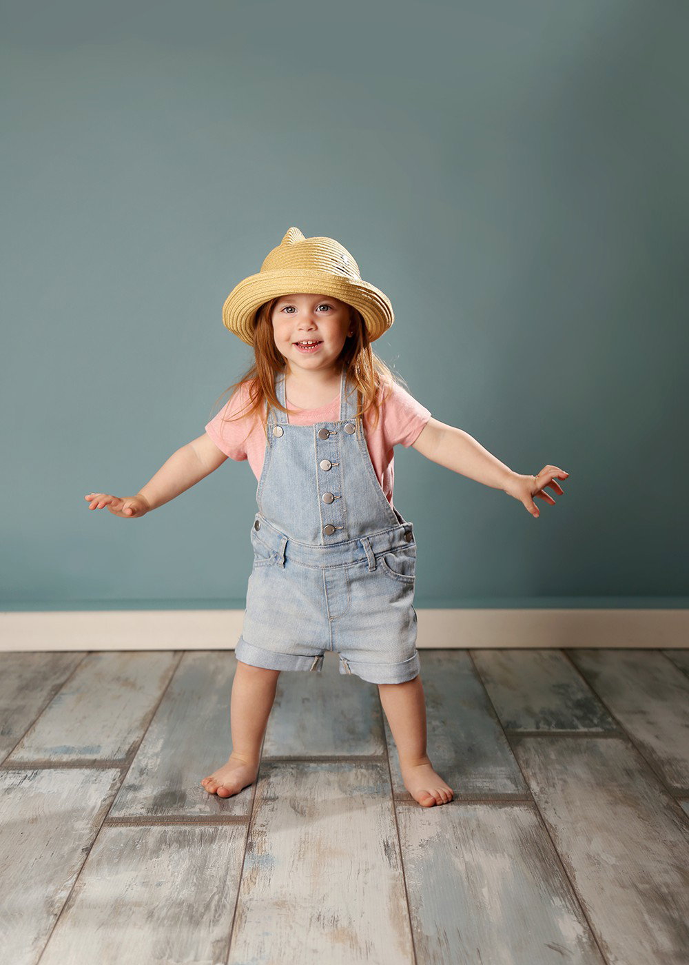 Fun and beautiful moments of childhood and family interaction!