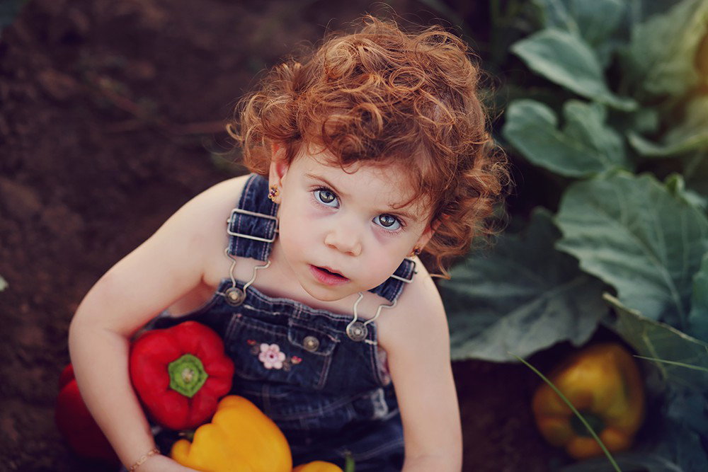 Fun and beautiful moments of childhood and family interaction!