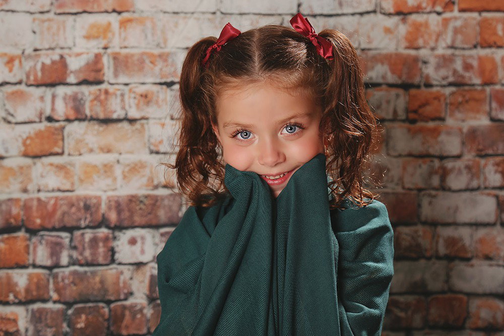 Fun and beautiful moments of childhood and family interaction!