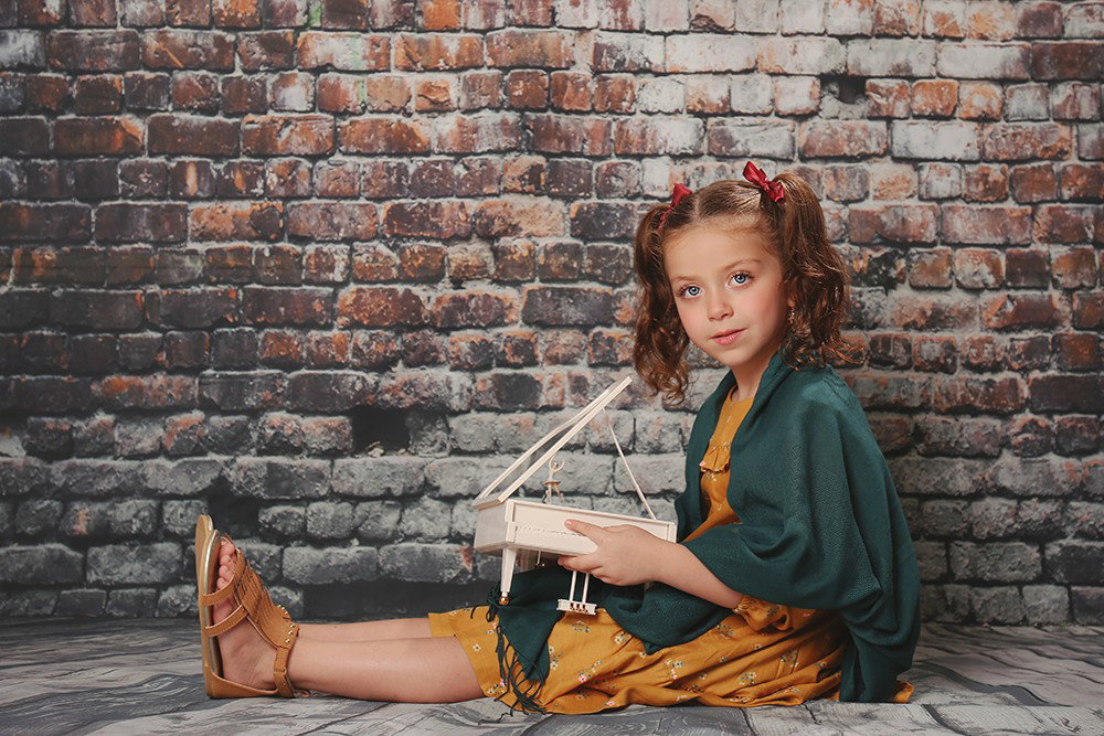 Fun and beautiful moments of childhood and family interaction!