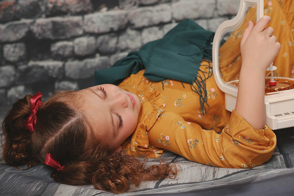 Fun and beautiful moments of childhood and family interaction!