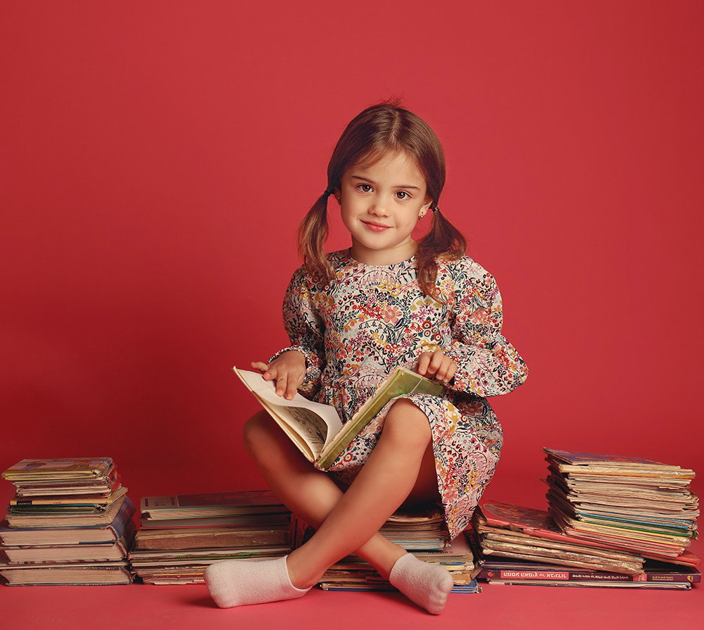 Fun and beautiful moments of childhood and family interaction!