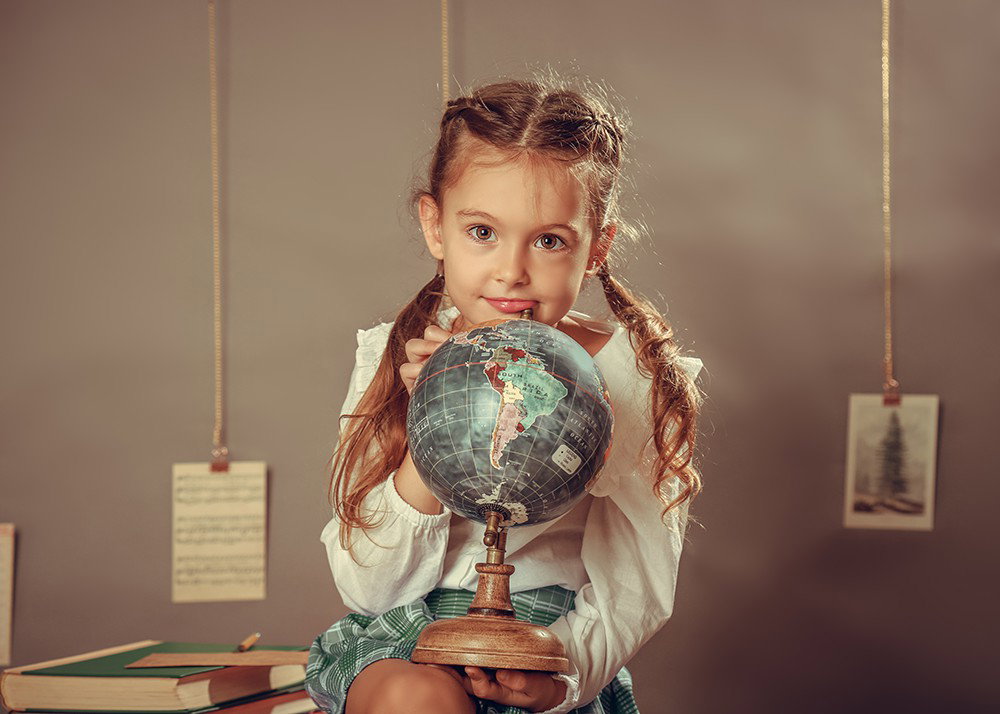 Fun and beautiful moments of childhood and family interaction!