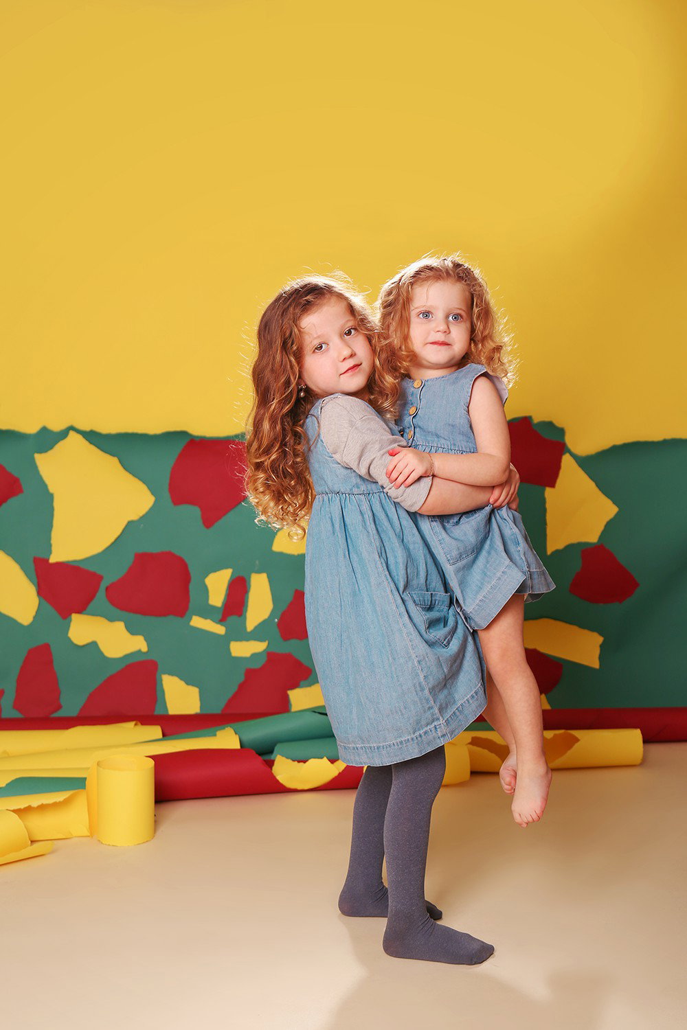 Fun and beautiful moments of childhood and family interaction!