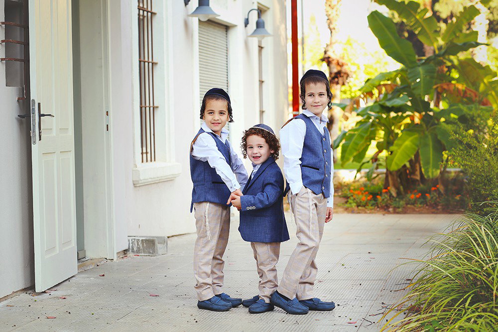 Fun and beautiful moments of childhood and family interaction!