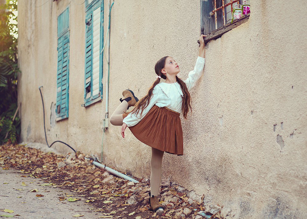 Fun and beautiful moments of childhood and family interaction!