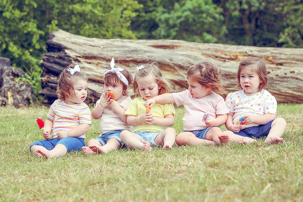 Fun and beautiful moments of childhood and family interaction!